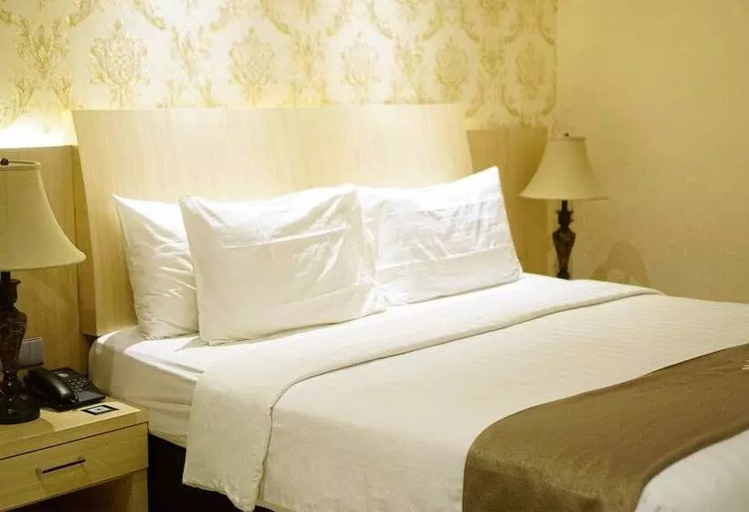 Hotelli Portola Grand Arabia