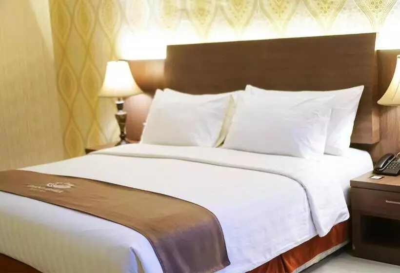 Hotelli Portola Grand Arabia