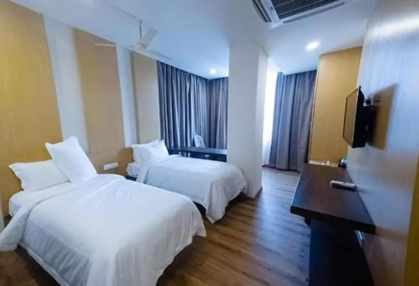 Fabhotel Prime Vdara