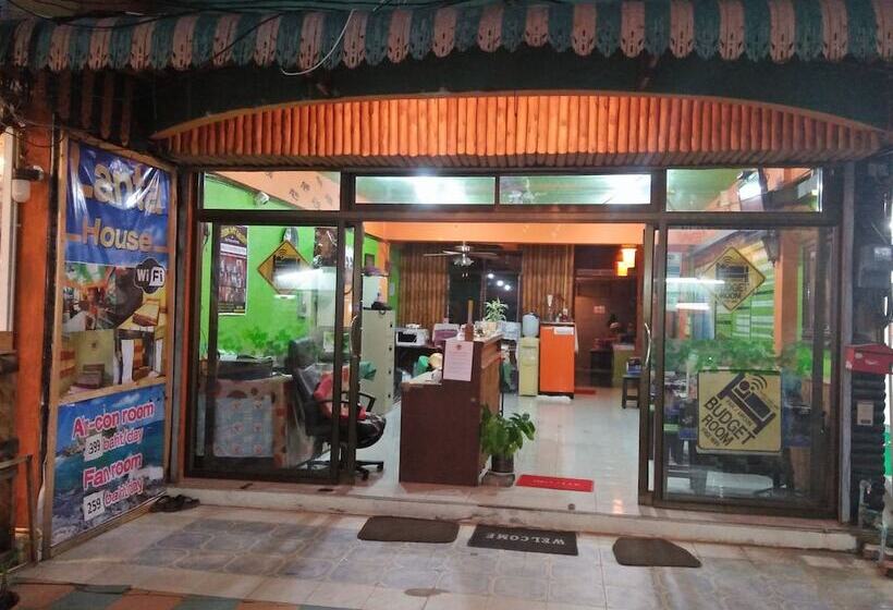 פנסיון Lanta House   Adults Only