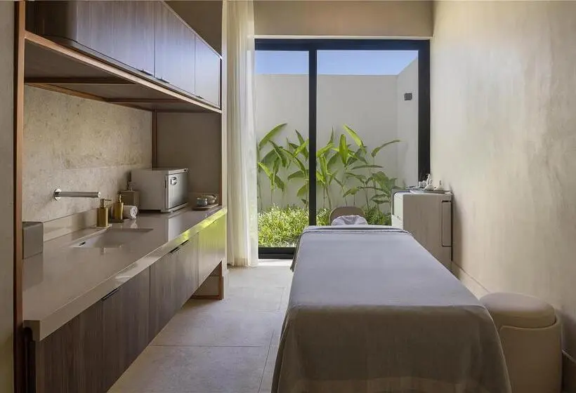 Zemi Miches Punta Cana - All Inclusive Resort, Curio by Hilton