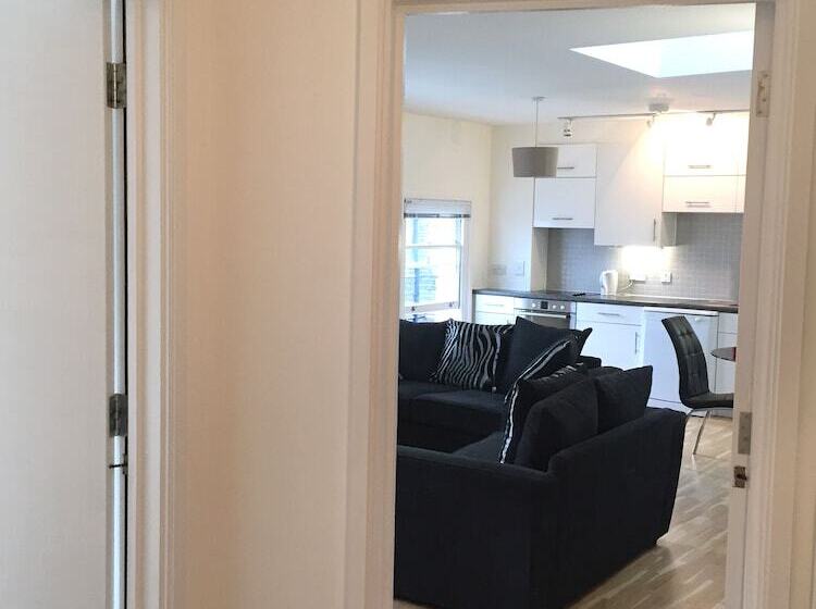 Blandford Street Apartments