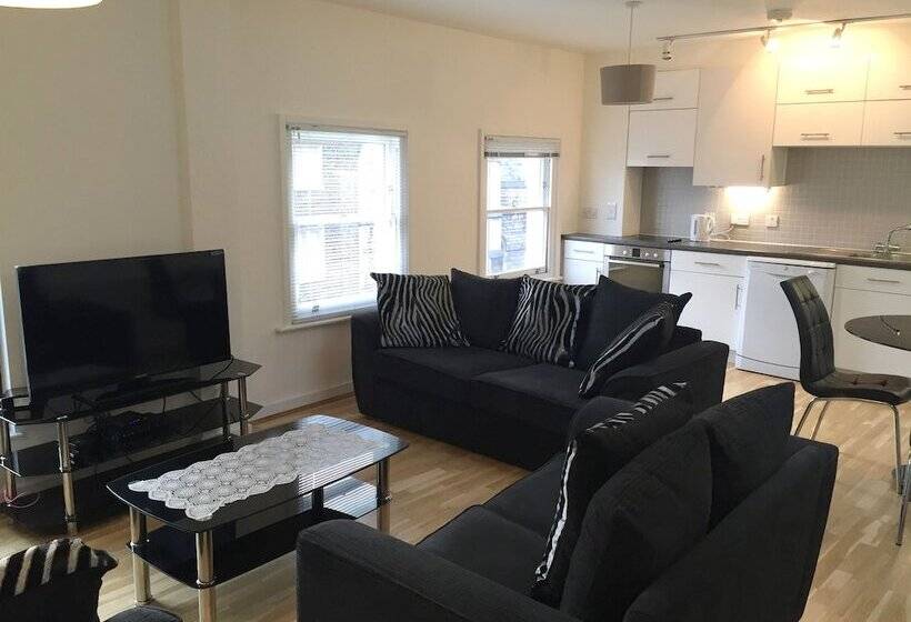 Blandford Street Apartments