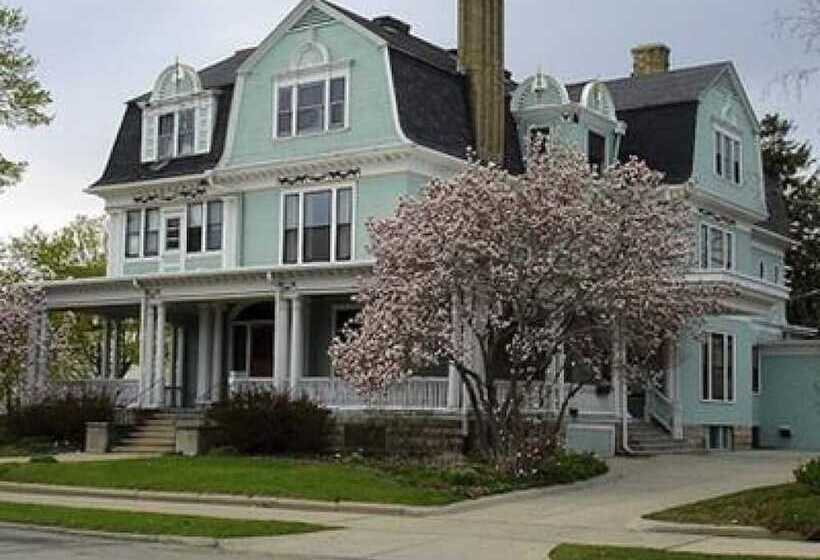 Christmas House Bed And Breakfast