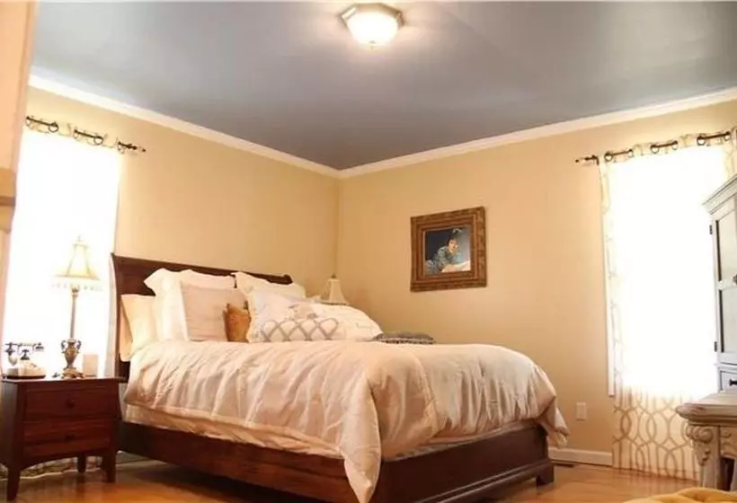ベッドアンドブレックファースト Country Music Luxury Suites