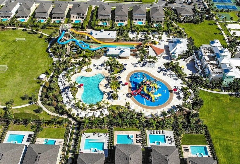 Encore Resort And Water Park At Reunion By Rentyl