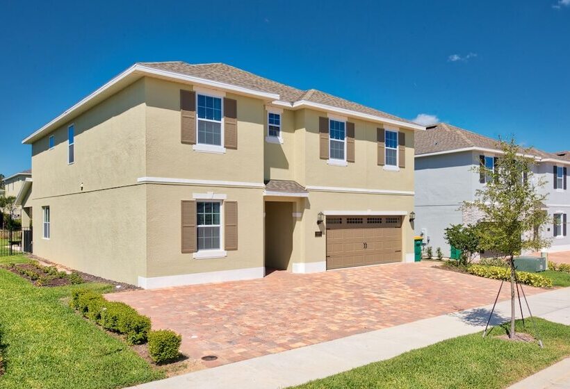 Encore Resort And Water Park At Reunion By Rentyl