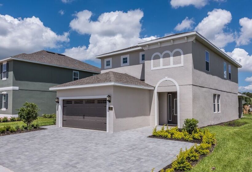 Encore Resort And Water Park At Reunion By Rentyl