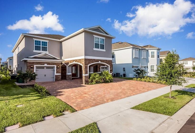 Encore Resort And Water Park At Reunion By Rentyl