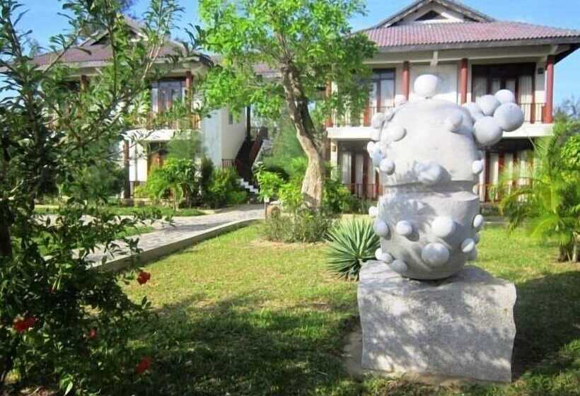 هتل Aniise Villa Resort