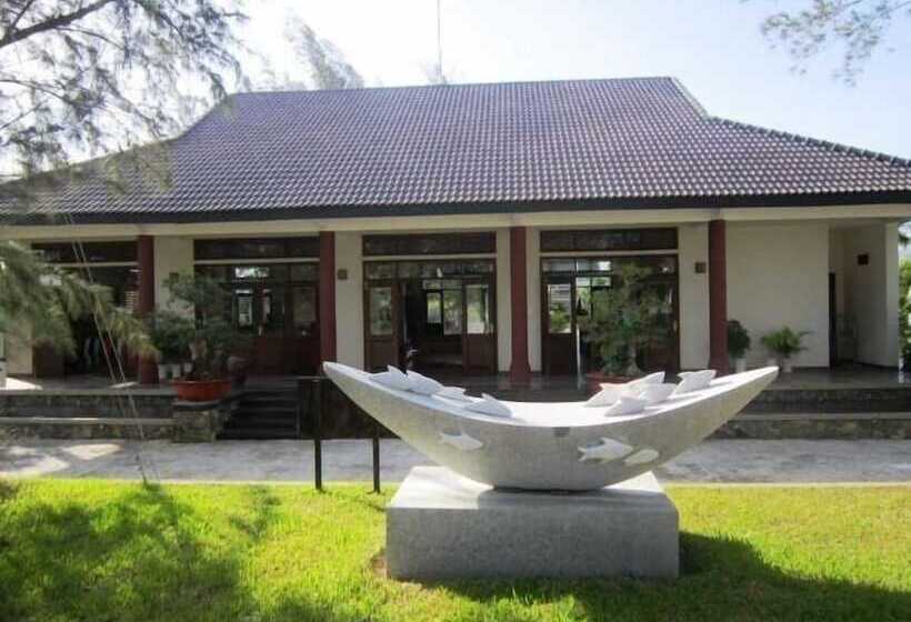 هتل Aniise Villa Resort