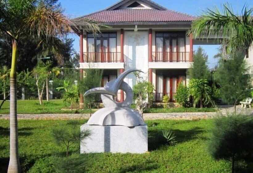 هتل Aniise Villa Resort