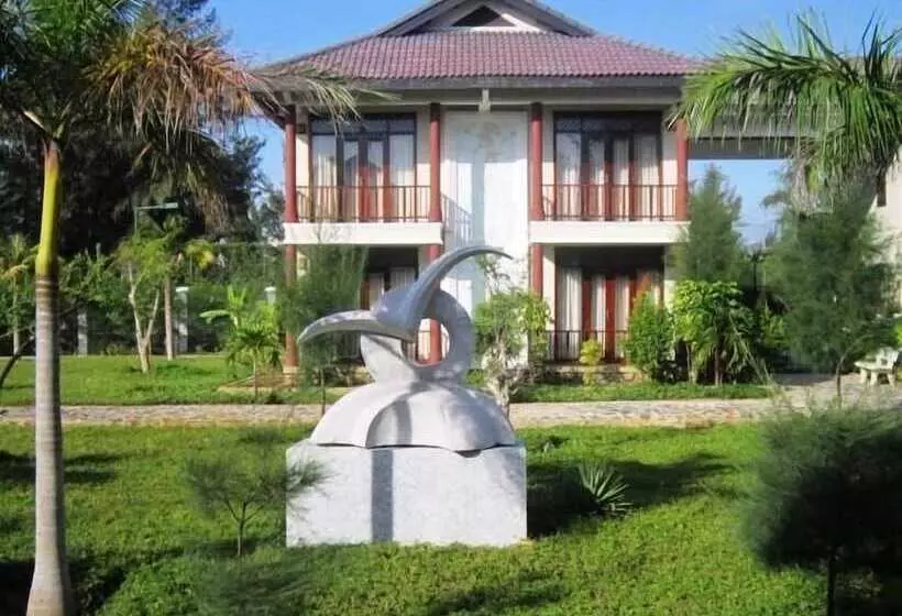 هتل Aniise Villa Resort