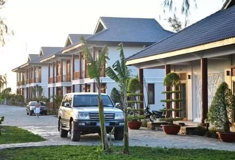 هتل Aniise Villa Resort