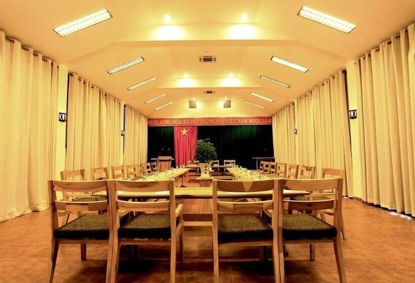 هتل Aniise Villa Resort