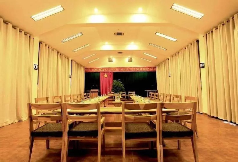 هتل Aniise Villa Resort