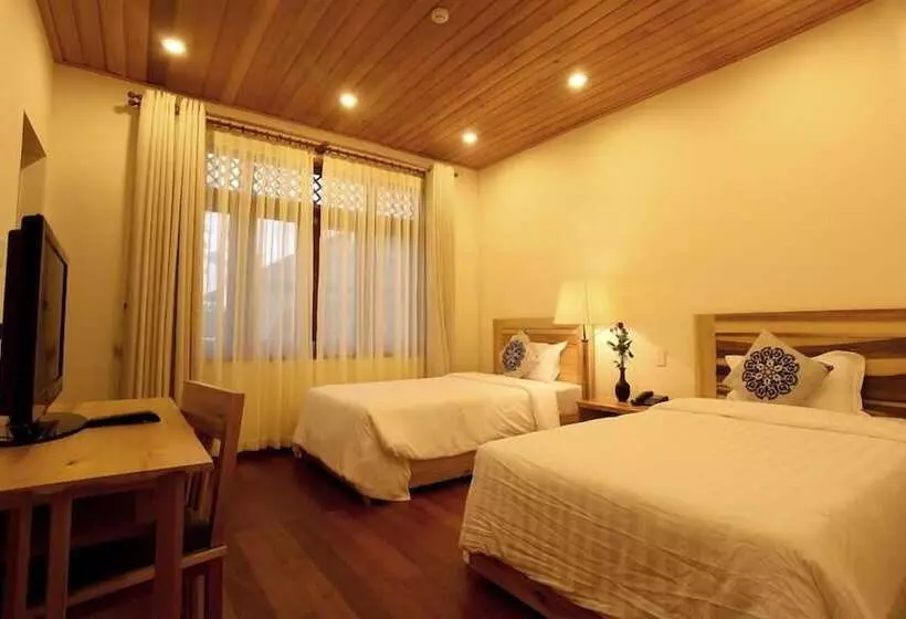 هتل Aniise Villa Resort