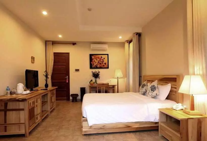 هتل Aniise Villa Resort