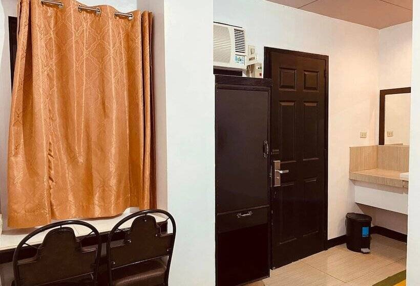 בית מלון כפרי Stonewood