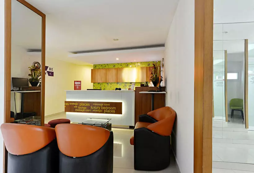 Hotelli Zen Rooms Tangerang Aeropolis