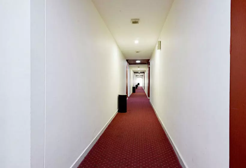 Hotelli Zen Rooms Tangerang Aeropolis