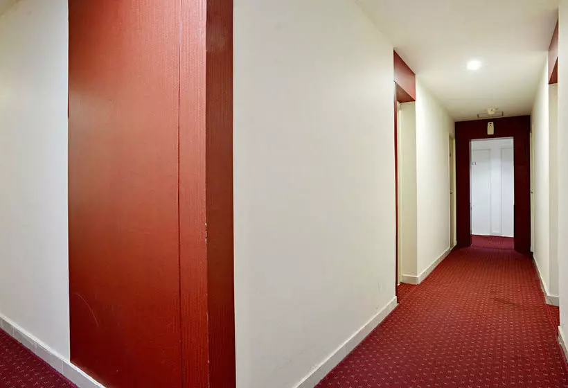 Hotelli Zen Rooms Tangerang Aeropolis