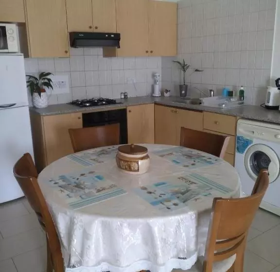 Pari Holiday Apartments