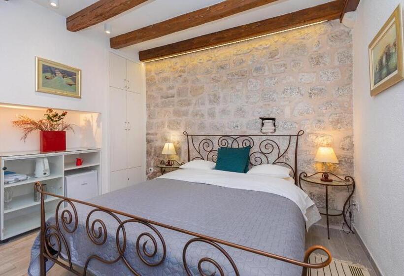 ペンション Booba Rooms