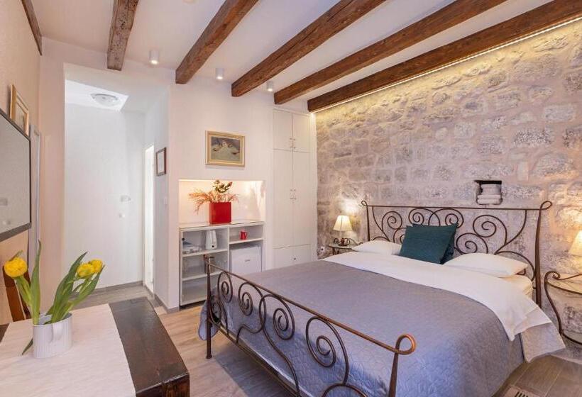 ペンション Booba Rooms