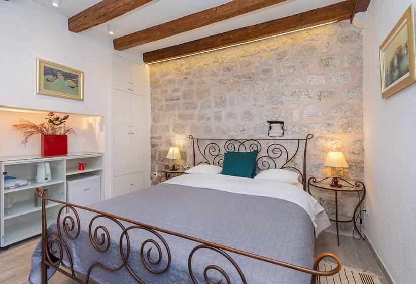 ペンション Booba Rooms