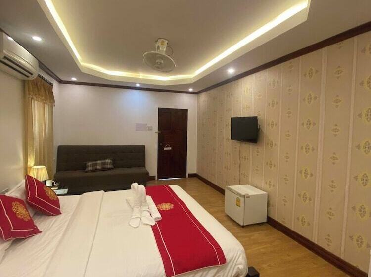 Пансион Golden Lotus Place