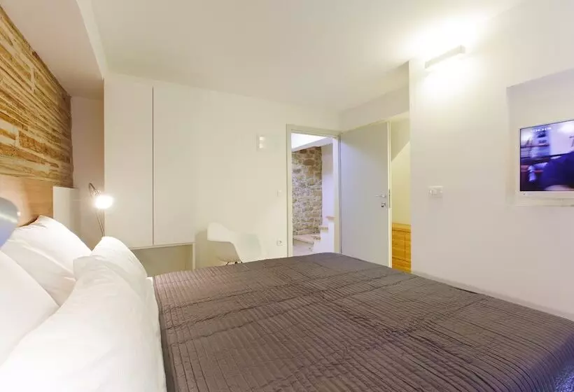 پانسیون Grgur Ninski Rooms