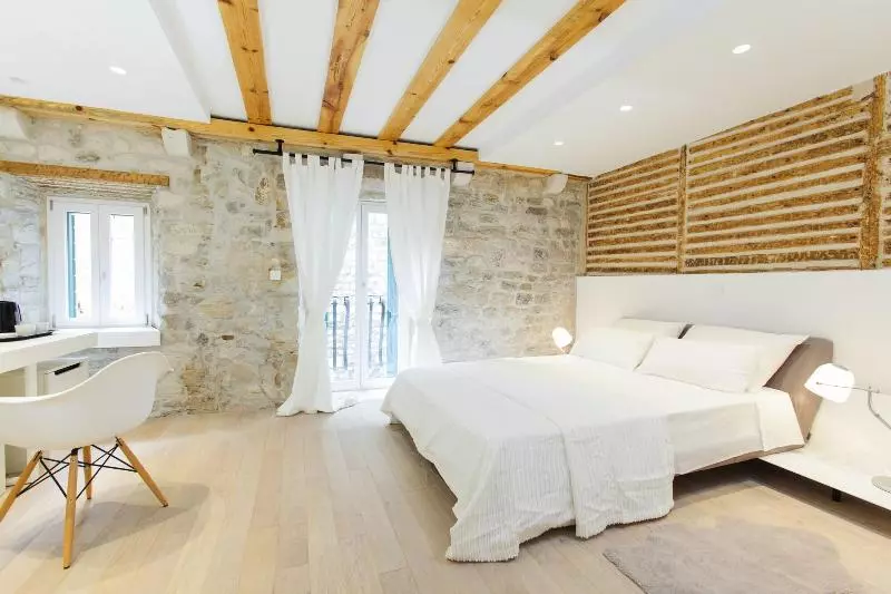پانسیون Grgur Ninski Rooms
