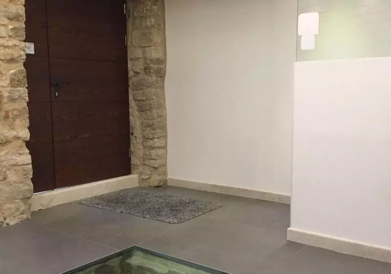 پانسیون Grgur Ninski Rooms