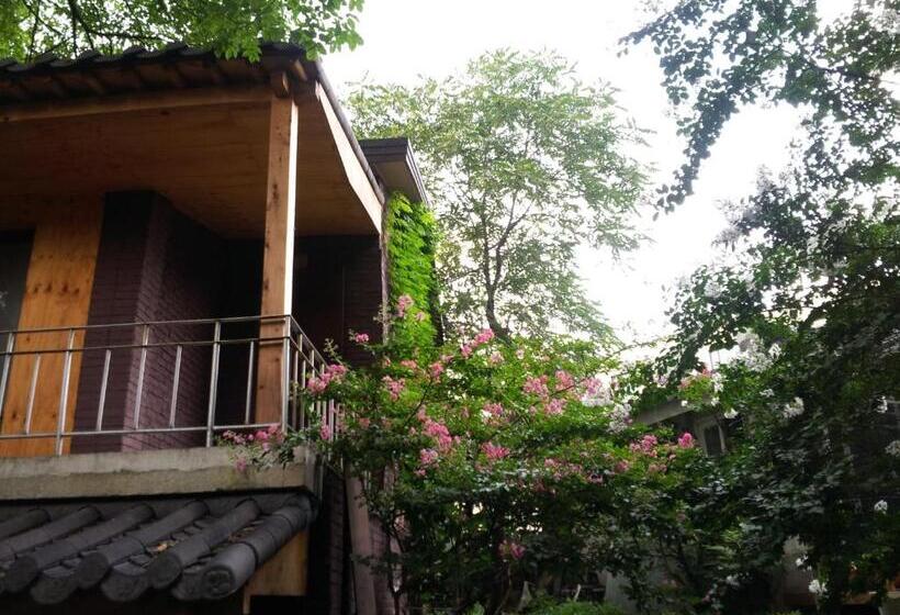 ペンション Jiwoljang Guest House