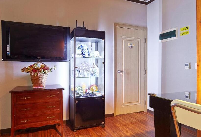 ペンション Jiwoljang Guest House