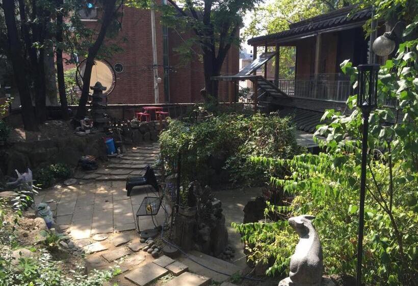 ペンション Jiwoljang Guest House