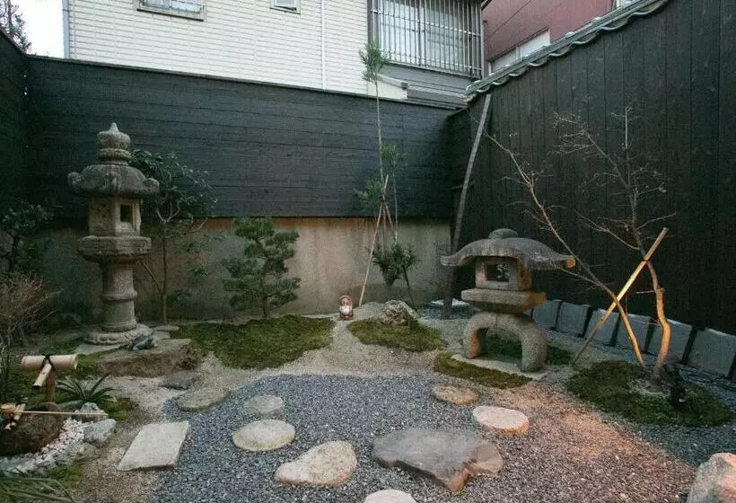 ペンション Guesthouse Hana Nishijin
