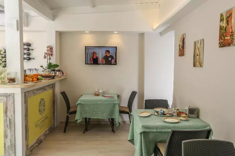 پانسیون Relais Villa Anna