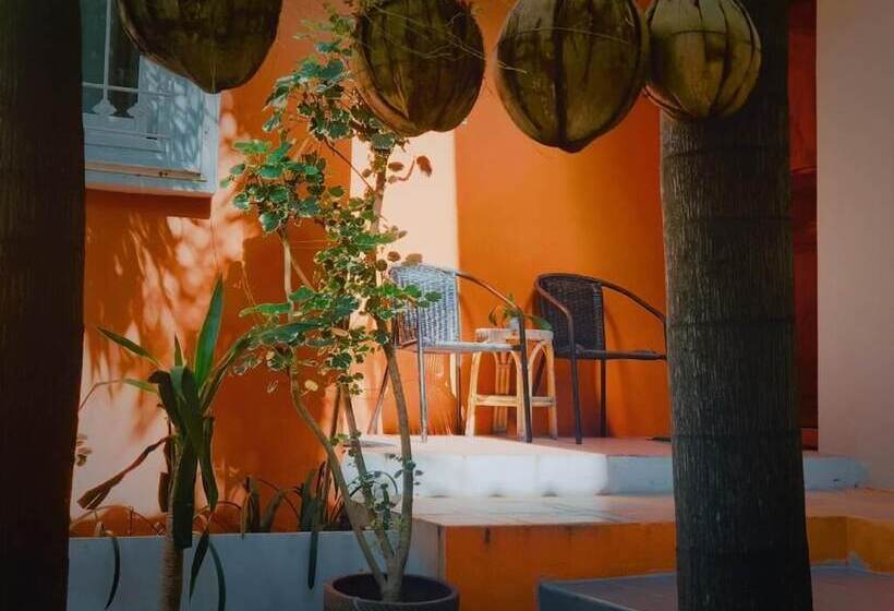 Пансион Sarin Guesthouse