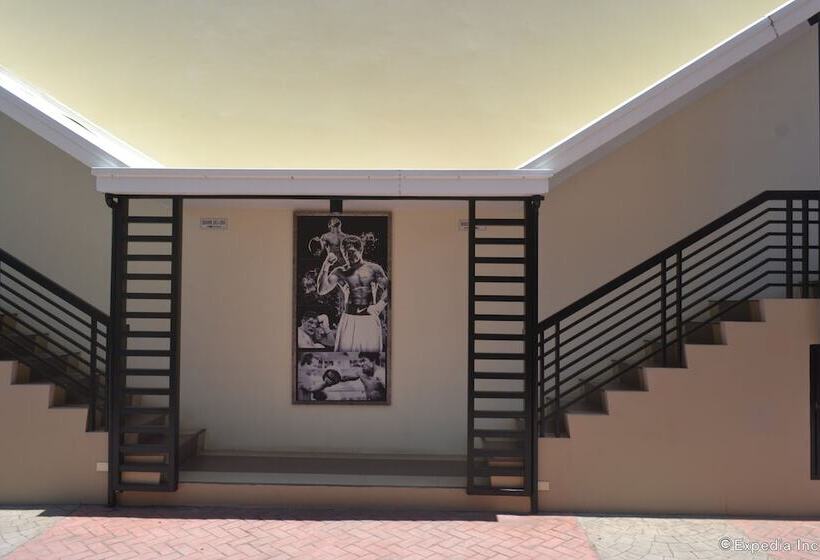 Roadhaus Hotel  The Manny Pacquiao