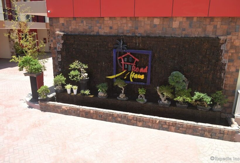 Roadhaus Hotel  The Manny Pacquiao