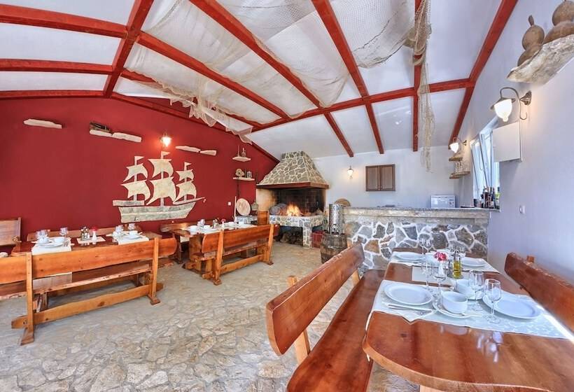 Apartments Cvita Holiday