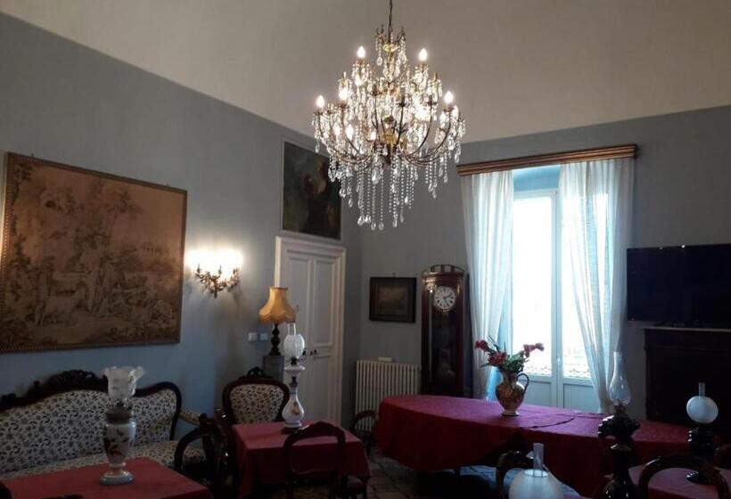 Nocleg ze śniadaniem Antico Palazzo Spinola