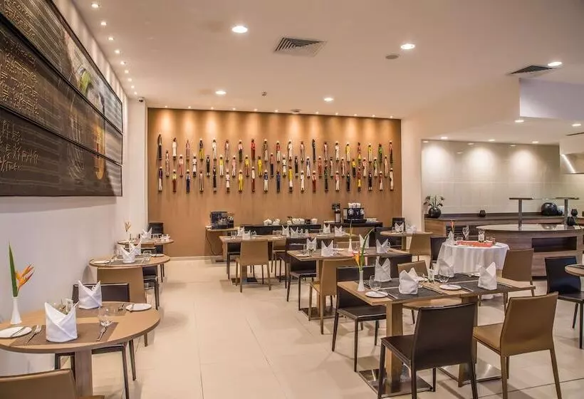 هتل Azalai Hôtel Abidjan