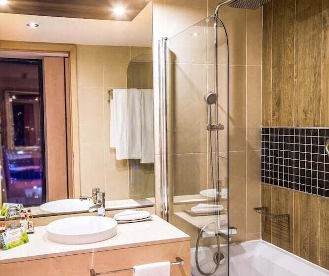 هتل Azalai Hôtel Abidjan