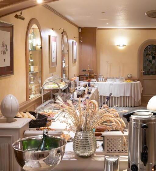 هتل Domaine De La Forêt