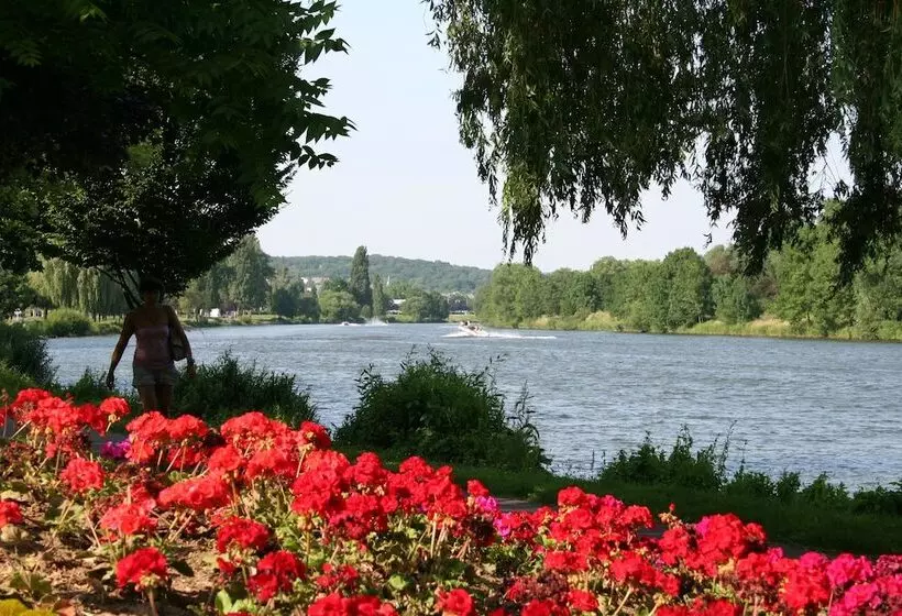 هتل Domaine De La Forêt