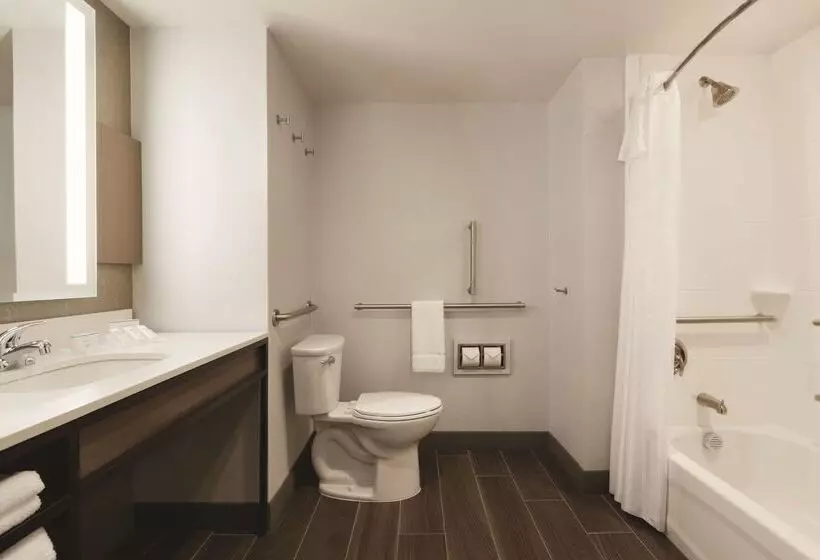 هتل Hilton Garden Phoenix Tempe, University Research Park