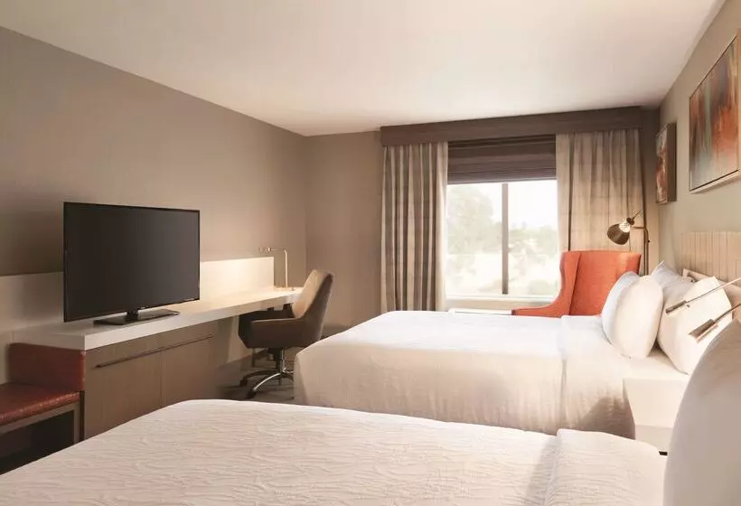 هتل Hilton Garden Phoenix Tempe, University Research Park